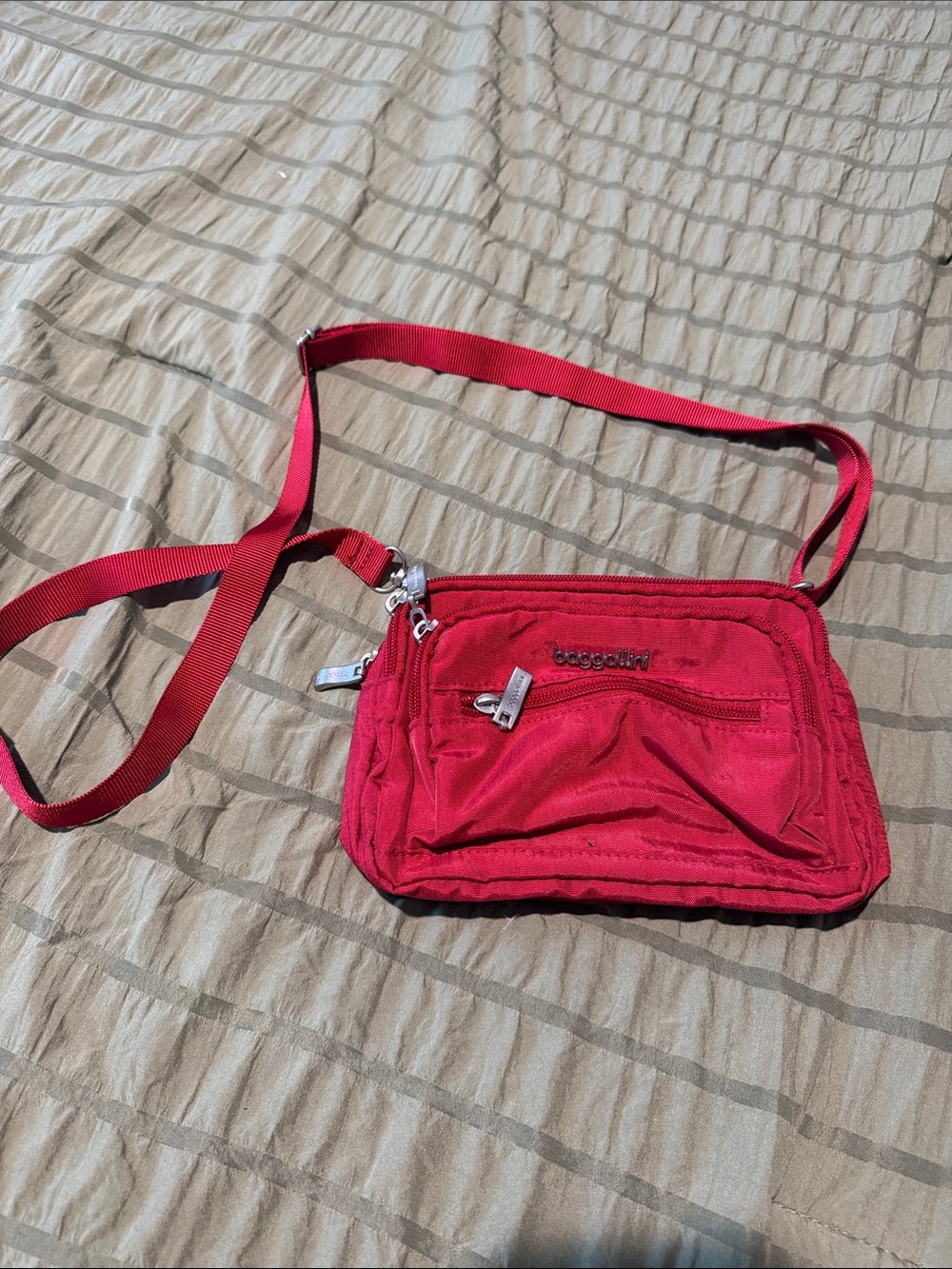Baggallini Legacy triple zip bag
